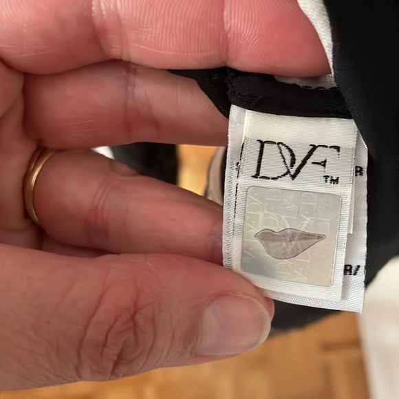 DIANE VON FURSTENBERG

Brenndah silk dress - Picture 11 of 14